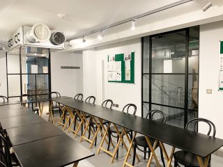 The Burlington School of English (Wandsworth, London): Industrial-Style Toughened Glass Doors With Black Frame
