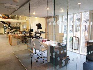CMS Financial Management Ltd (Bicester, Oxfordshire): Single Glazed Toughened Glass Office Partition