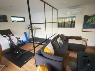 Domestic Project (Wandsworth, London): T-Bar Glass Room Divider Using Black Metal Framework