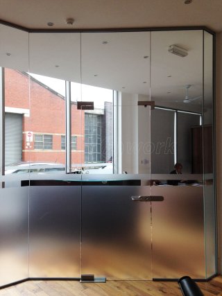 Fashion House Group (Central Glasgow, Scotland): Single Glazed Stepped Partition