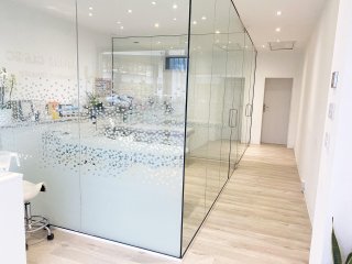 Feature Clinic (Welling, Kent): Glass Treatment Rooms With Glazed Separation Wall
