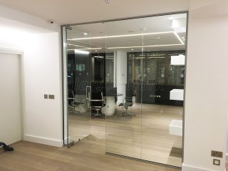 London Villa Ltd (Marylebone, London): Contemporary Glass Office