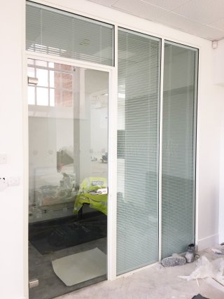 Frencon Construction Limited (High Wycombe, Buckinghamshire): Double Glazed Office Screens With Integral Blinds