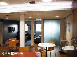 Queen Elizabeth Hospital (King's Lynn, Norfolk): Glass Partitioning