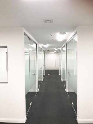LS Studio London Ltd (Blackfriars, London): Commercial Glass Office Installation
