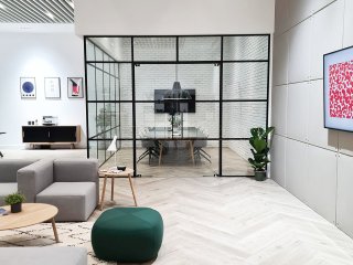 OTDS LTD (Redhill, Surrey): Warehouse-Look Industrial Glass Corner Room With Black Metal Frame