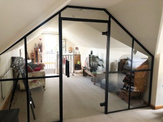 Domestic Art-Deco (Gravesend, Kent): Raked T-Bar Art-Deco Metal And Glass Screen In A Loft Room