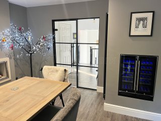 Richard Harris Design (Rugeley, Staffordshire): T-Bar Black Framed Glass Door and Side Panel