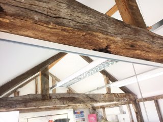 Jellyfish Livewire (Romsey, Hampshire): Single Glazed Partitioning into Oak Beams