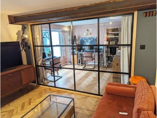 Domestic Project (Tower Bridge, London): T-Bar Glass Room Divider