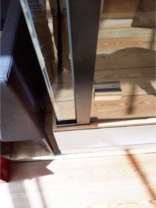 Wine Room (South Bank, London): Made-to-Measure Glass Corner Wine Room [Wine Cellar] Using Toughened Safety Glass