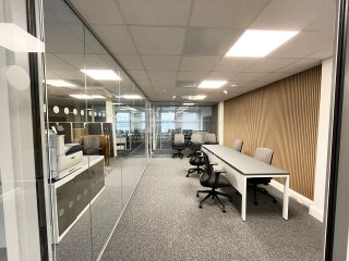 Shelley Offices (Borehamwood, Hertfordshire): Glass Partitions For Serviced Offices