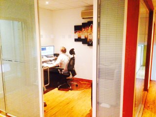 Rapid Pictures (Shepherd's Bush, London): Single Glazed Glass Partition