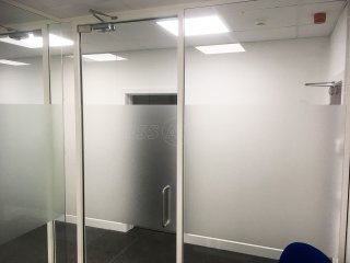 Interest Free 4 Cars (Hull, East Riding of Yorkshire): Acoustic Glass Offices With Framed Doors & White Perimeter Track