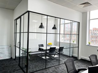 Tam (Liverpool, Merseyside): Aluminium Framed Industrial Style Glass Corner Offices