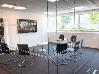 Amalga Limited (West Drayton, Greater London): Toughened Glass Corner Room