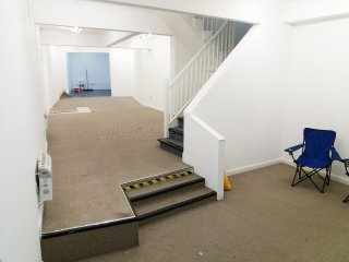 The Cat's Whiskers (Goodramgate, York): Shaped Office Partition With Frameless Glass Door