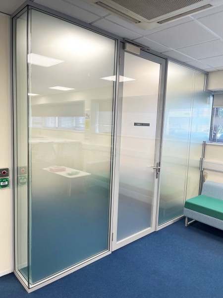 BHR University Hospitals NHS Trust (Romford, Essex): Glass Office Partitions With Acoustic Glazing
