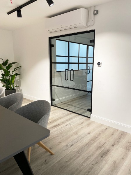 Bascomb and Drew Maintenance (Acton, London): T-Bar Grid Glazing Glass Walls and Doors
