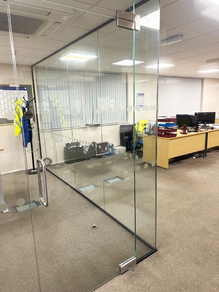 Bay Plastics (North Shields, Tyne and Wear): Glass Corner Office With Frameless Door