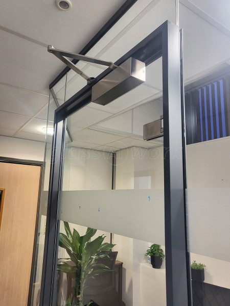 Bla Translation (BroLlangefni, Sir Ynys Mon): Toughened Glass Office Partition - Fully Installed