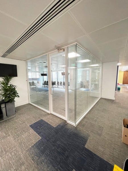Chartered Society of Physiotherapy (Holborn, London): Double Glazed Glass Offices With Acoustic Glazing
