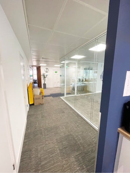 Chartered Society of Physiotherapy (Holborn, London): Double Glazed Glass Offices With Acoustic Glazing