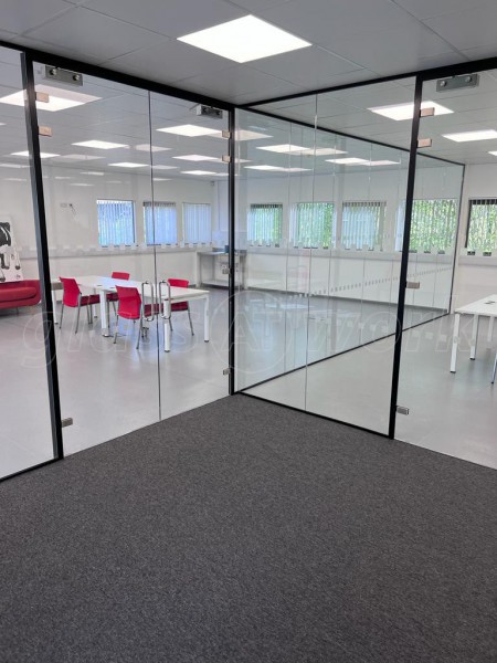 CWP Group (Henley-on-Thames, Oxfordshire): Commercial Glass Office Fitout