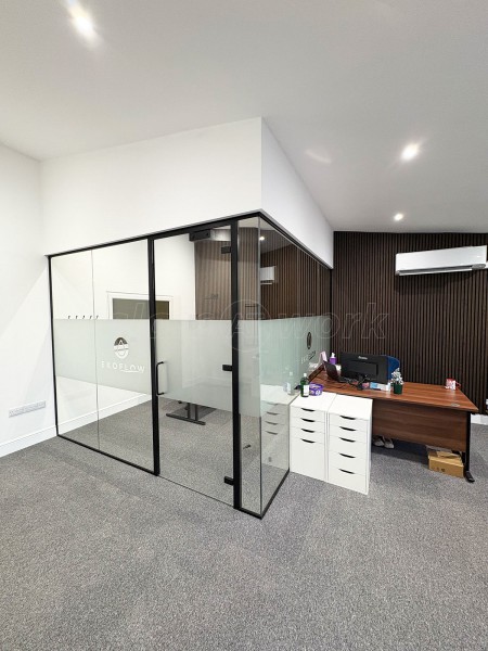 Ekoflow (Stonehouse, Gloucestershire): Acoustic Glass Office Corner Room
