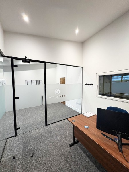 Ekoflow (Stonehouse, Gloucestershire): Acoustic Glass Office Corner Room