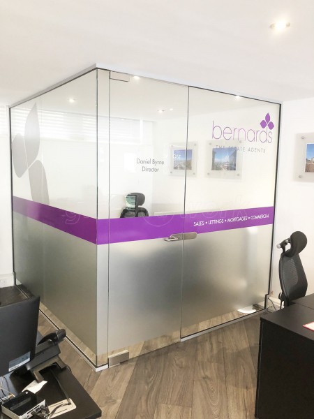 Bernards Estate Agents Ltd (Southsea, Hampshire): Frameless Glazed Corner Office