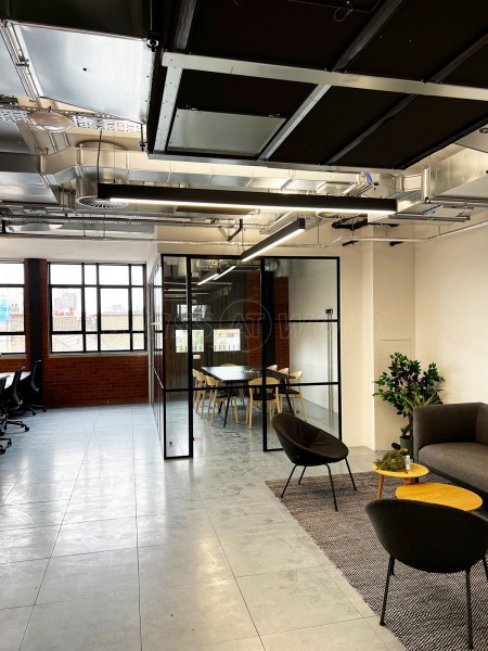 Fenchurch Contracts (Southwark, London): T-Bar Black Frame Metal and Glass Office Fitout