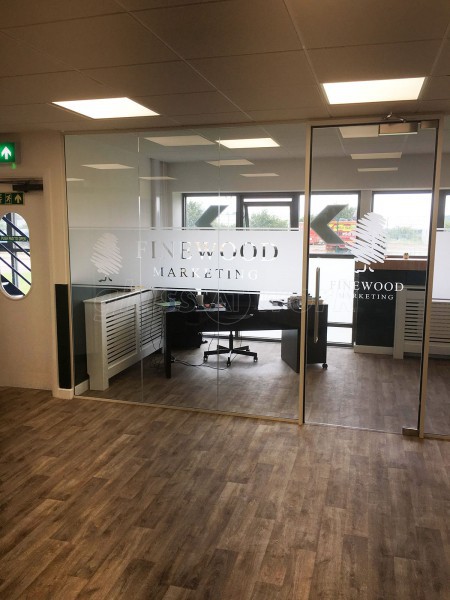 Finewood Marketing [UK] Ltd (Chesterfield, Derbyshire): Toughened Glass Office Walls & Doors