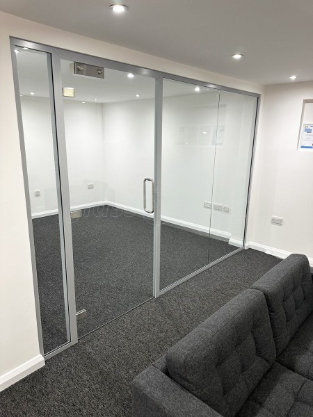 HTR Group (Northfleet, Kent): Glass Office Meeting Room
