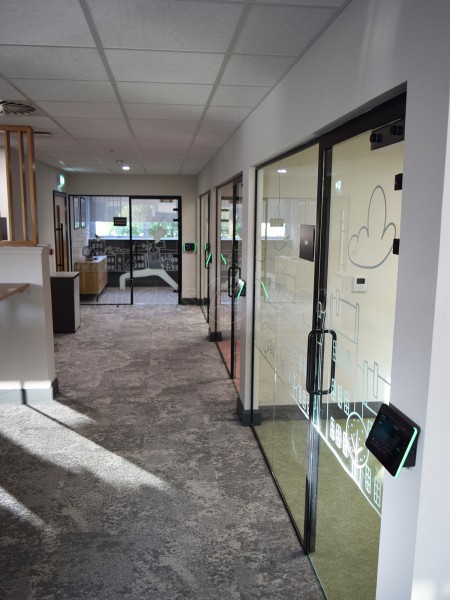 Henstaff Construction (Cardiff, Wales): Acoustic Glass Office Pods and Meeting Rooms