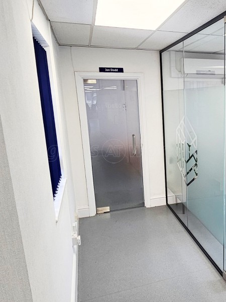 Ibstock PLC (Sheffield, South Yorkshire): Glass Partitions and Doors
