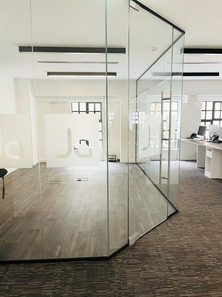 James Andrews Recruitment Solutions (The City, London): Glass Corner Room with Angled Section and Frameless Glazed Door