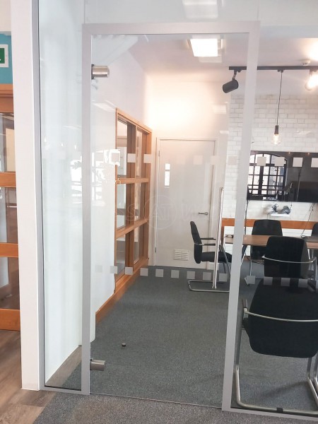 LS Studios London Ltd (Aldgate, London): Laminated Acoustic Glass Office Partition