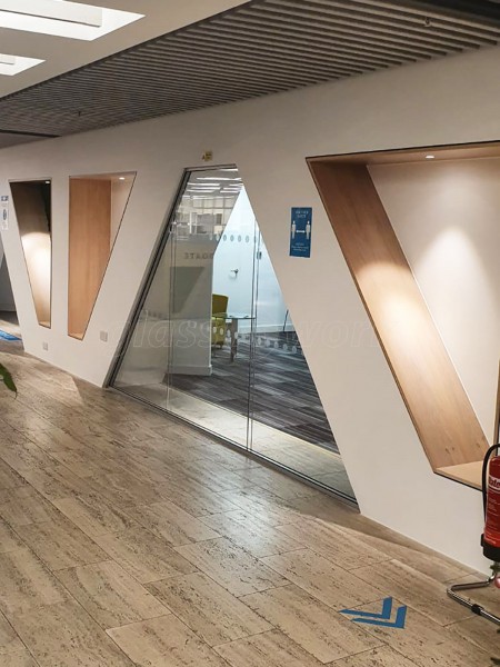 LS Studio London (Spitalfields, London): Raked Double Glazed Partition Using Acoustic Glass