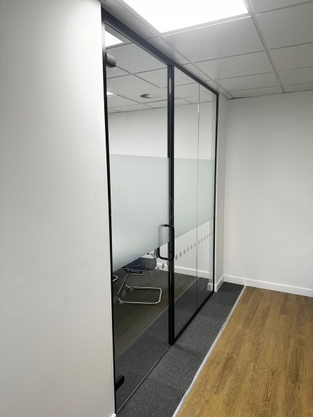 Metcloud (Edgbaston, Birmingham): Acoustic Glass Office Partitions