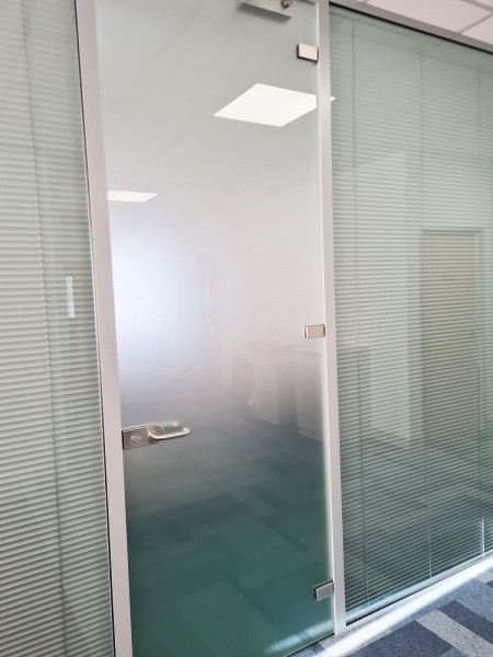 Optimum Pay (Crewe, Cheshire): Double Glazed Glass Office Partitions With Blinds