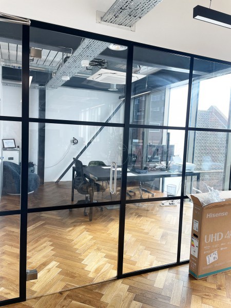 PG RePurpose (London, Greater London): Multiple Glass Office Installations