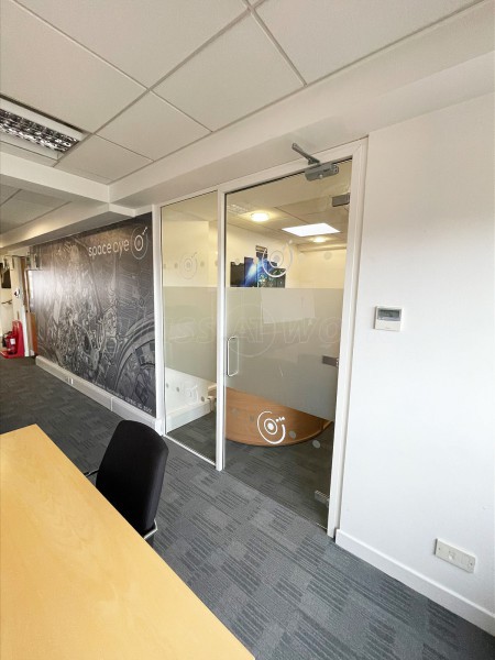 Space Aye (Glasgow, Scotland): Office Interior Glass Door and Side Panel