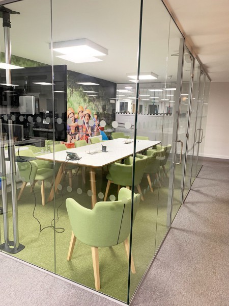 Vanstone Building & Consultancy (Ross-on-Wye, Herefordshire): Glass Meeting Room Using Acoustic Laminated Glazing