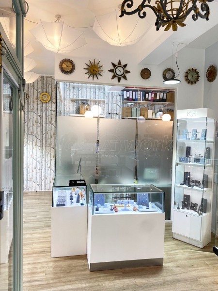 Wilde Jewellery (Hitchin, Hertfordshire): Retail Shop Glass Room
