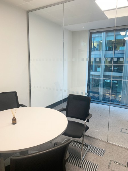 Wizu Workspace [Glasgow] Limited (Glasgow, Lanarkshire): Glass Office Screen