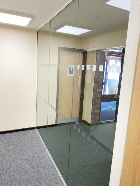 Zone Cee (Southam, Warwickshire): Acoustic Glass Room Divider