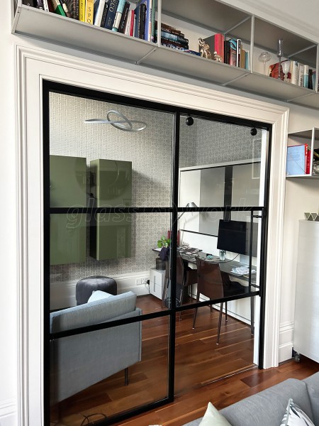 Domestic Project (Chelsea, London): T-Bar Grid Pattern Glass Sliding Door and Side Panel