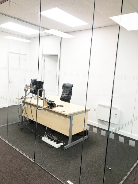 Herald Wealth Management (Shrewsbury, Shropshire): Adjoining Frameless Glass Partitioned Offices With Frameless Glass Doors