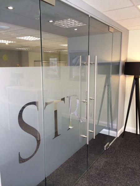 Streets Financial Consulting PLC (Lincoln, Lincolnshire): Glass Double Doors